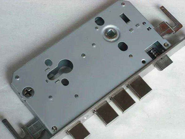 长葛24小时上门开锁公司